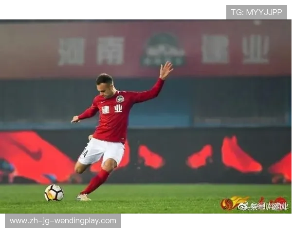 鲁能队长达成中超300场里程碑创队史新纪录